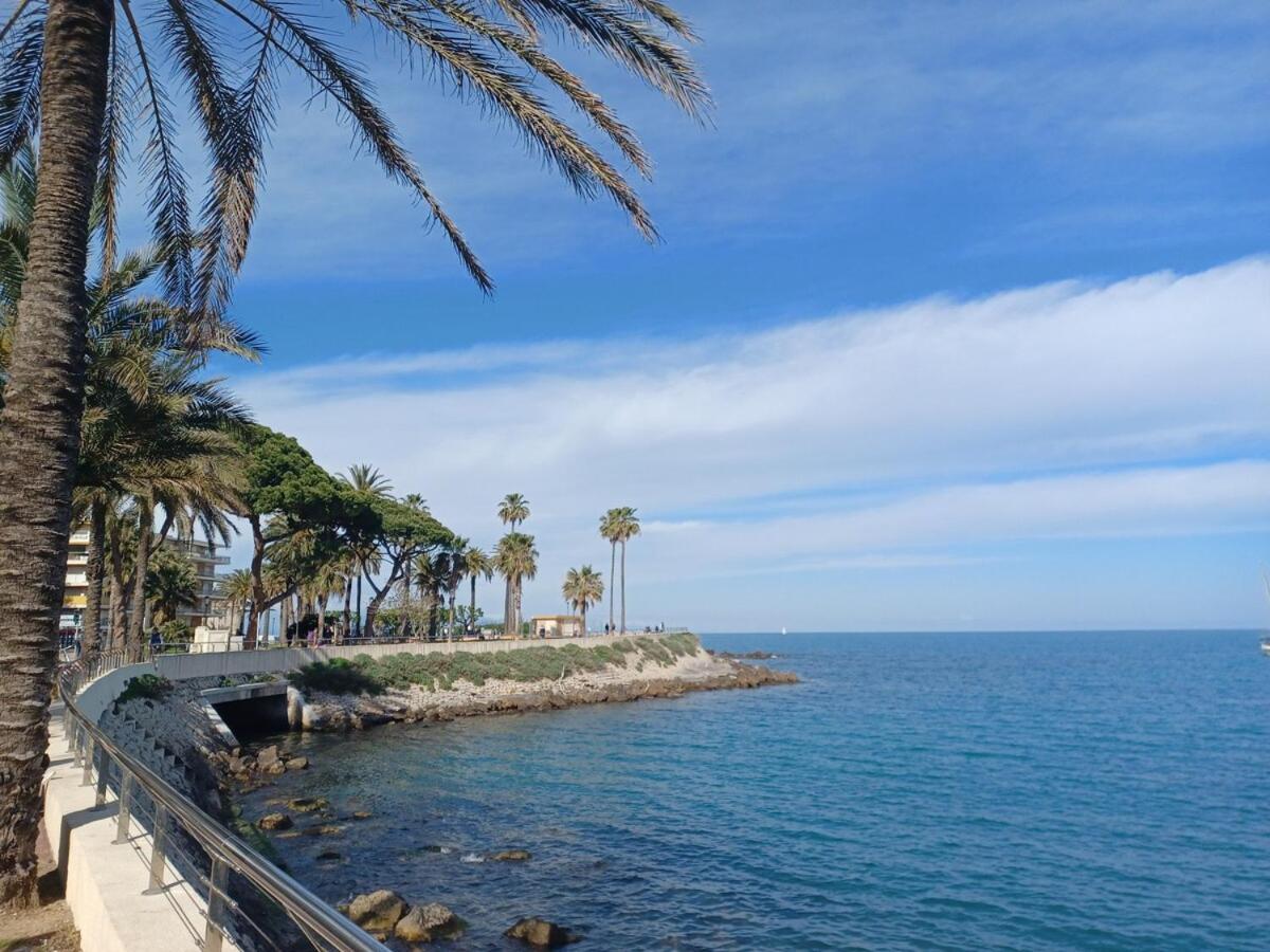 Juan Les Pins Tanit Studio Climatise Vue Sur Mer Piscine อองทีบส์ ภายนอก รูปภาพ